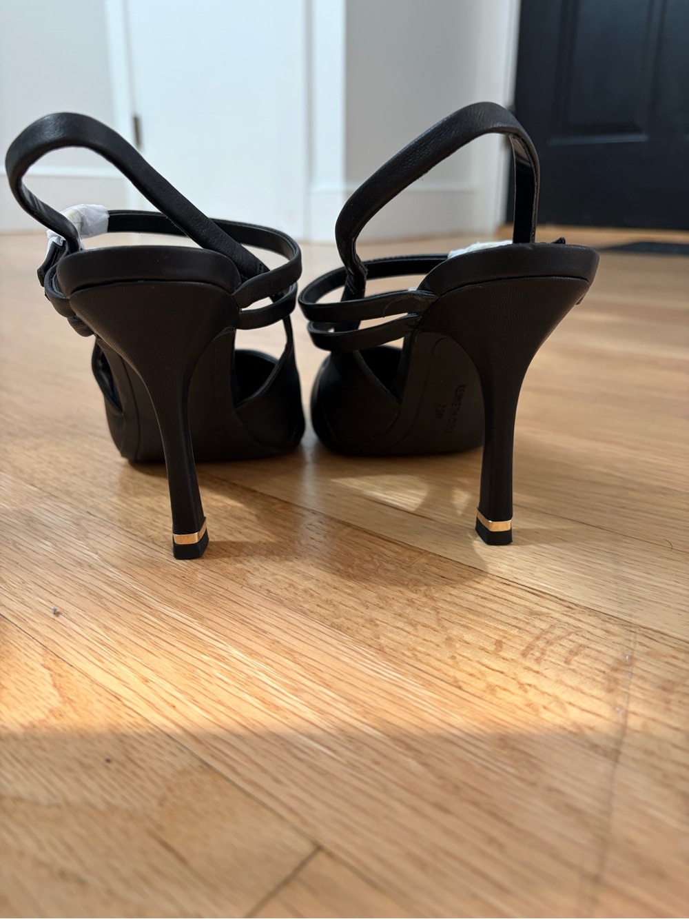 New! Kenneth Cole Raquel Pointed Toe Slingback Pump 7.5 - Picture 7 of 8